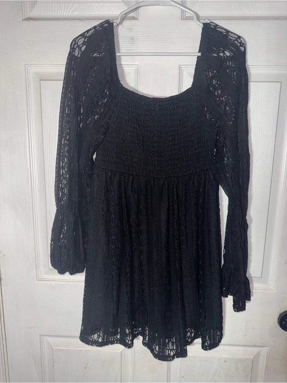 Black Lace Long-Sleeve Women's Dress